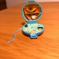Vintage Polly pocket jewelled sea underworld