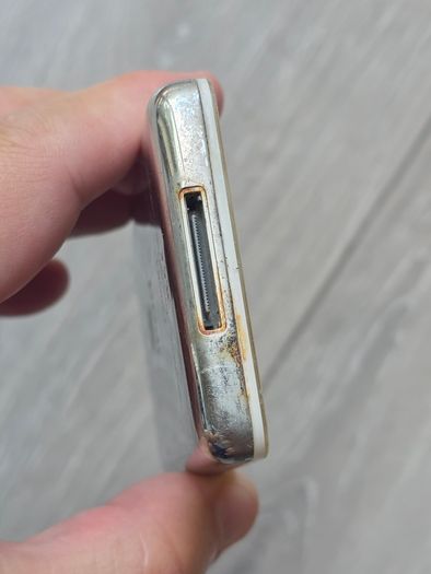 iPod 5th Gen Classic 30gb (Free Post)