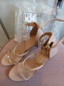 ladies strapy nude heels/shoes