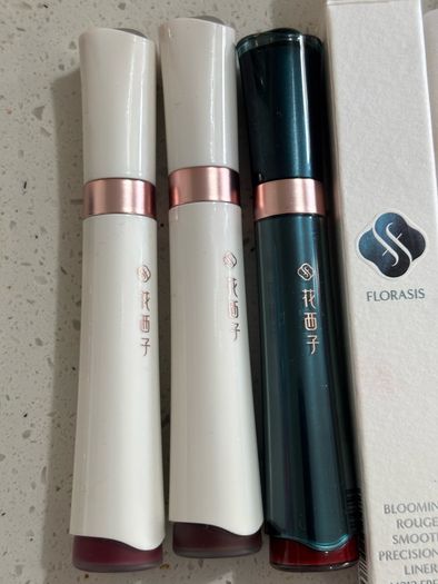K beauty florasis lipsticks, lipgloss, lipstick and lip liners new