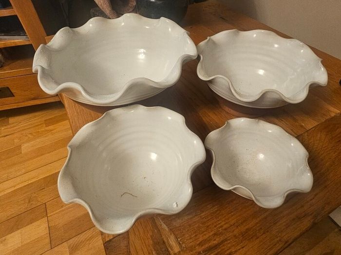 Vintage Stephen Pearce Set of 4 bowls