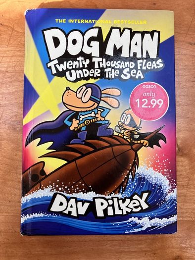 Dogman, 20,000 Fleas Under The Sea (Damaged)by Dav Pilkey