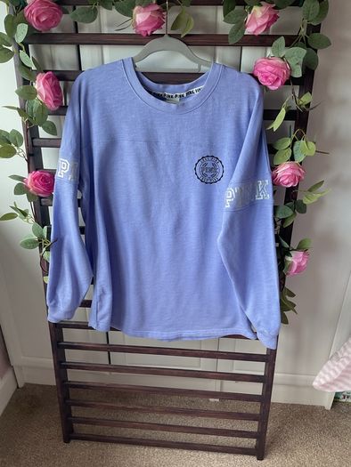 sweatshirt Victoria secrets medium lilac logo back