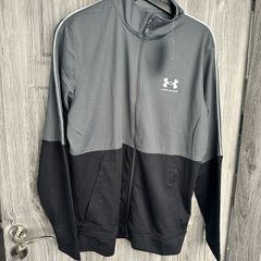 BNWT Under Armour Zip Up