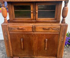 Vintage 1930s cupboard/sideboard