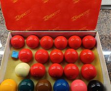 snooker balls