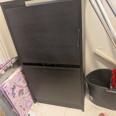 Shoe cabinet