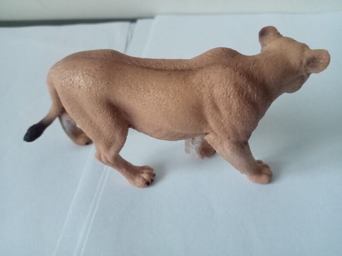 New Schleich Female Lion