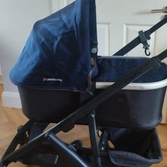 Uppababy Vista toddler seat, bassinet, accessories