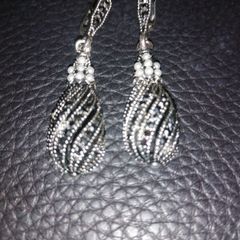 Nice pair of earrings
