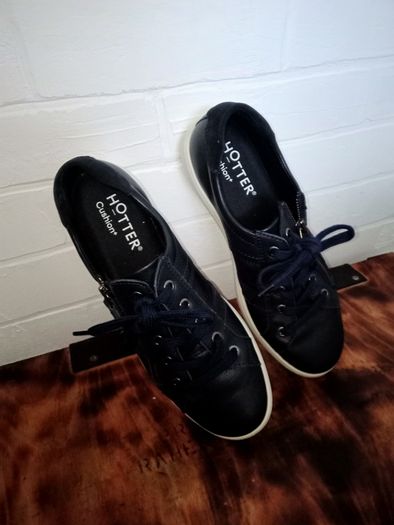 Hotter  navy trainers leather size 6
