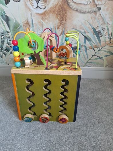Zany Zoo Activity Cube