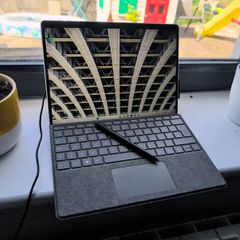 Microsoft Surface Pro 8 + Pen