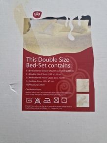 New Stephen Pearce double white bed set