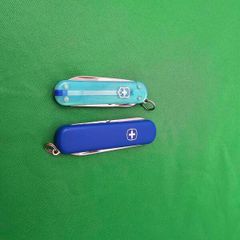 Vintage Discontinued Eddie Bauer Wenger Esquire with Victorinox Classic sd Swiss Army Knife in Combo