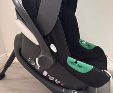 cybex car seat + isofix