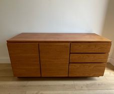 Side Board