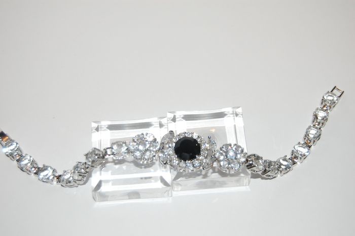 Stunning bracelet