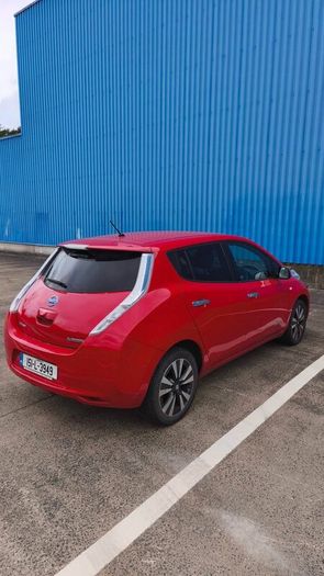 2015 Nissan Leaf Tekna 24kWh  5,950 ONO