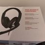 Trust Bundle 720p Webcam, Headset, Keyboard and Mouse Image 3