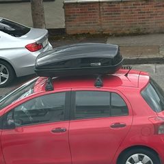 roof box and roof bar