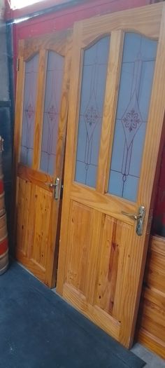 5 Solid Wood Pine Interior Doors Standard Size (Inc. 2 Glass Panels)