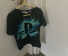 Black play station T-shirt age 8/10