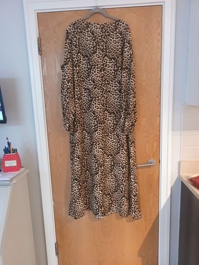 F&F The Edit Dress. S. 46-18.  B.N.W.T.