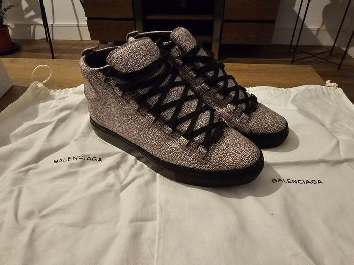 Balenciaga Stingray Arena High Top Sneakers