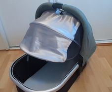 Silver Cross carrycot (newborn bassinet)