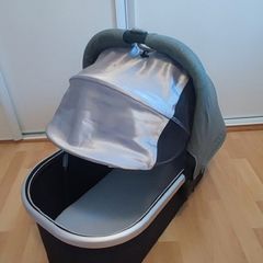 Silver Cross carrycot (newborn bassinet)