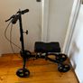 Knee Scooter: dual brakes, foldable, indoor or outdoor use Image 4