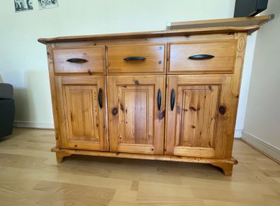Side board