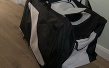 Medium collapsable dog carrier