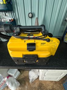 Dewalt Cordless Vacuum
