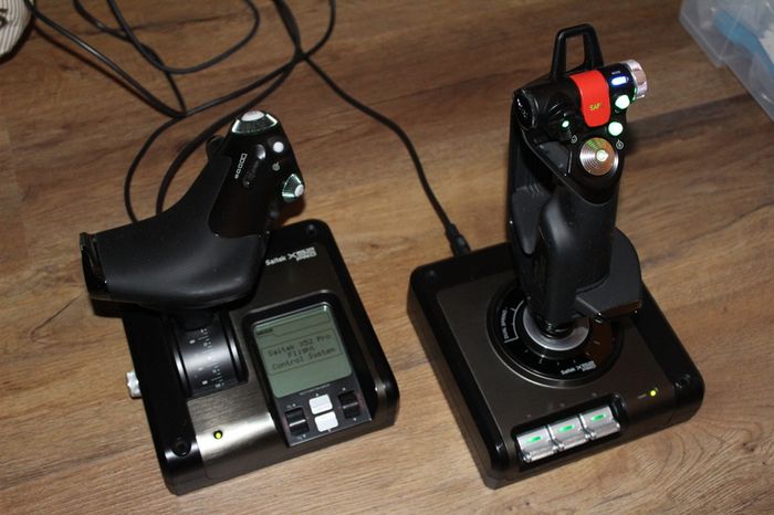 Saitek X52 Pro