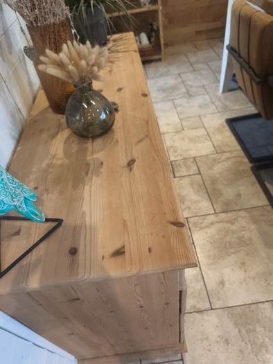 Sideboard