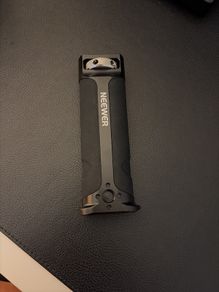 Neewer camera cage grip