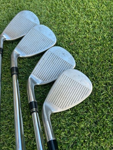 Full set of Taylormade Golf clubs