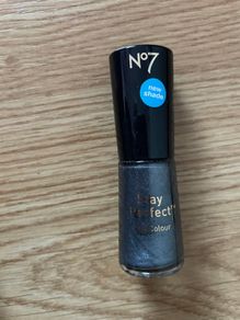 No 7 Stay Perfect Nail Colour