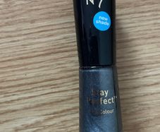 No 7 Stay Perfect Nail Colour
