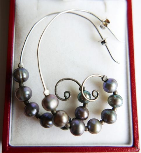 Vintage 925 Sterling Silver and dark pearl swirl earrings