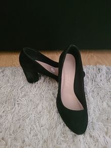 womans shoes