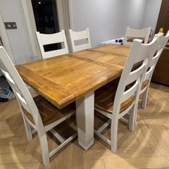 Solid Oak Extendable Dining Table & 6 dining chairs