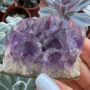 Crystal natural amethyst crystals cluster chakra meditation