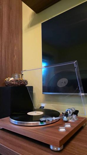 TEAC turntable TN 400 BT