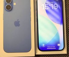iPhone 16 128GB Ultramarine