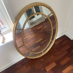 Mirror (timber frame)