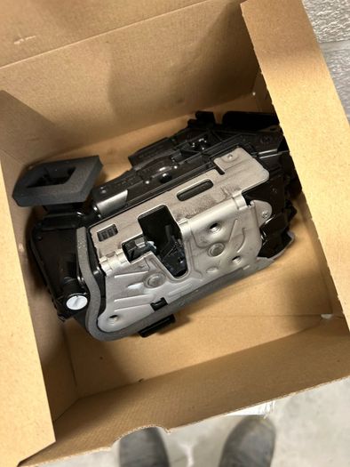 2016 skoda fabia door locks