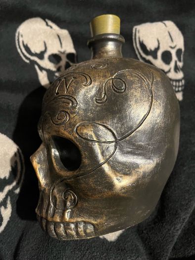 skull poison decoration size 22/15 cm